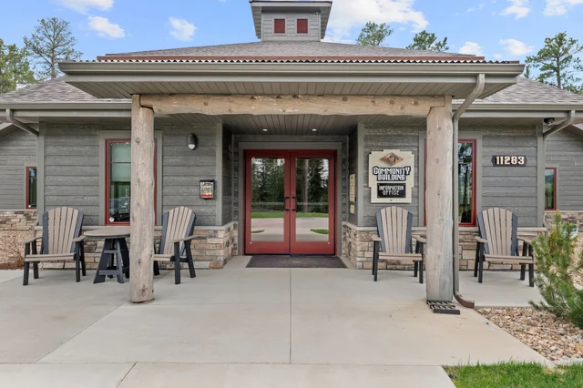 Huge Windows Modern Powderhouse Pass Home property photo 39