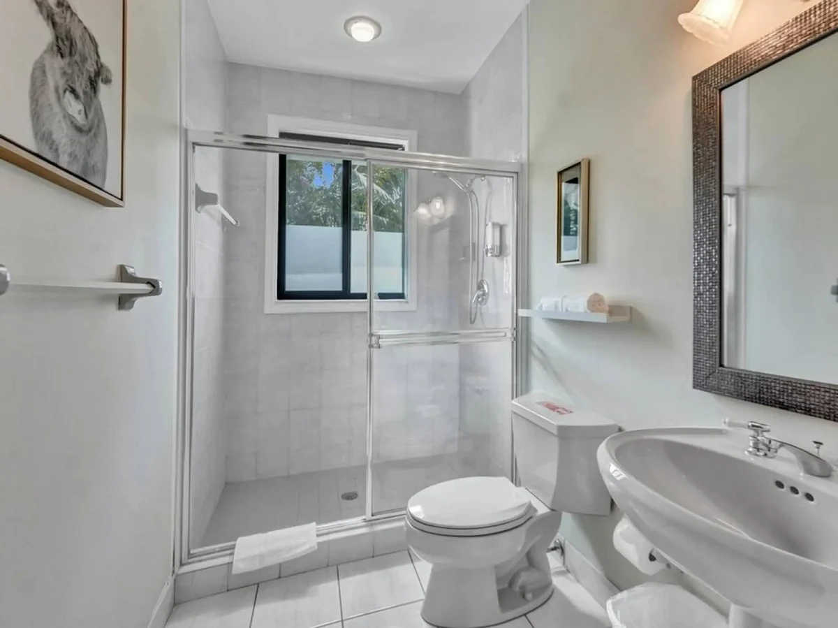 Wander Wilton Manors Shores