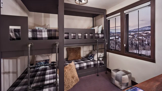 Bedroom 4 image 1