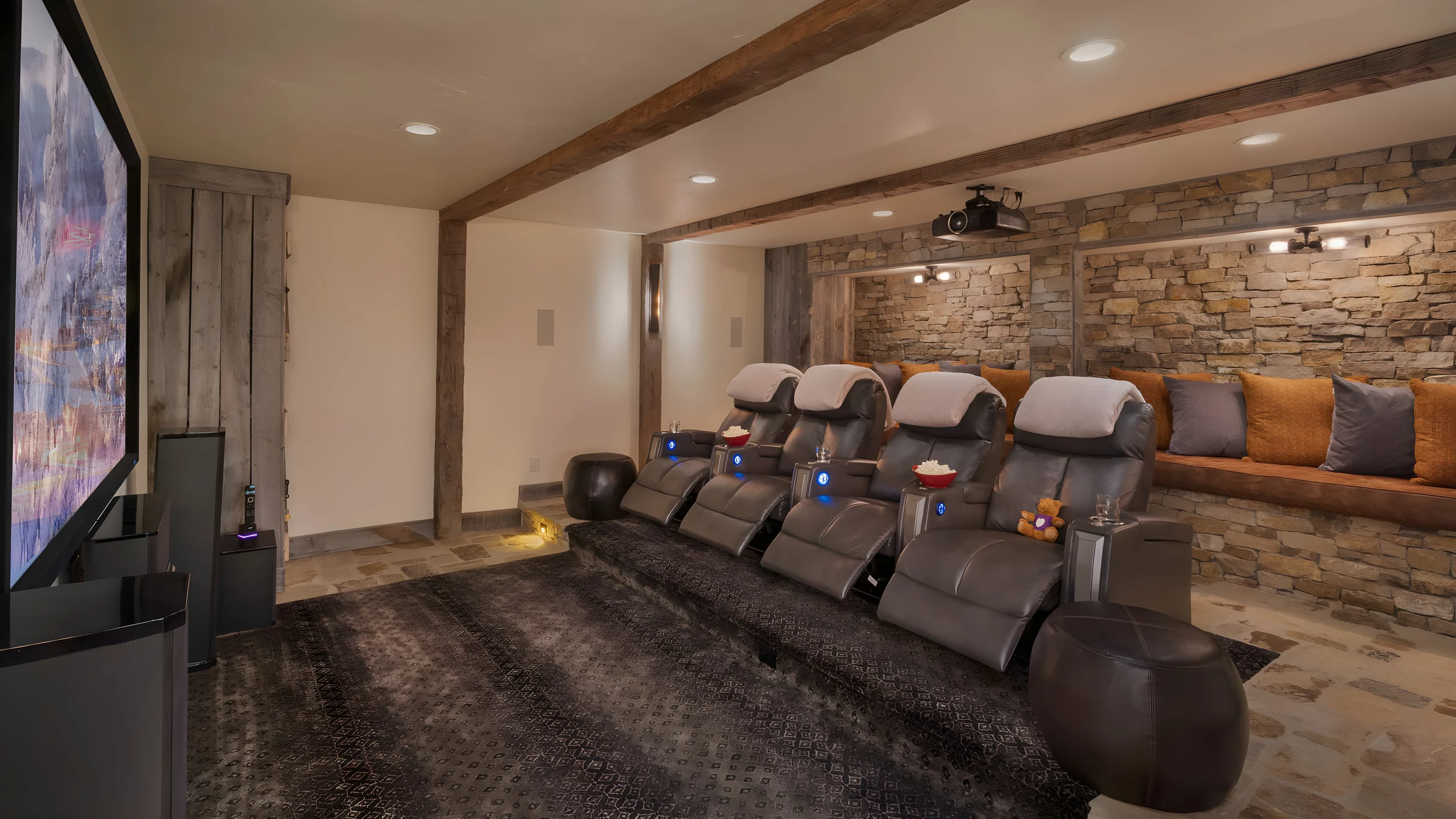 Appaloosa Mountain Lodge #35