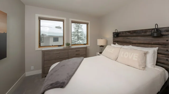 Bedroom 3 image 1