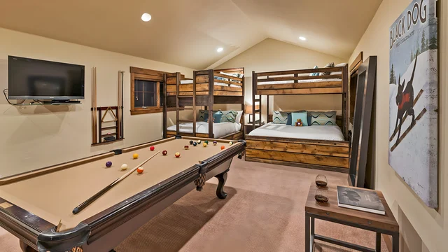 Bedroom 4 image 1