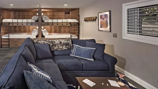 Bedroom 1 image 1