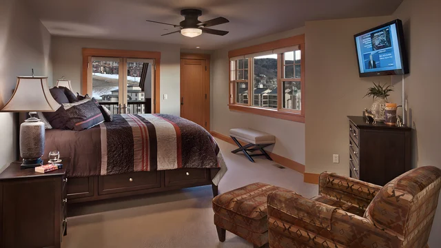 Bedroom 3 image 1