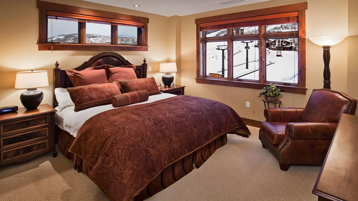 Bedroom 3 image 1