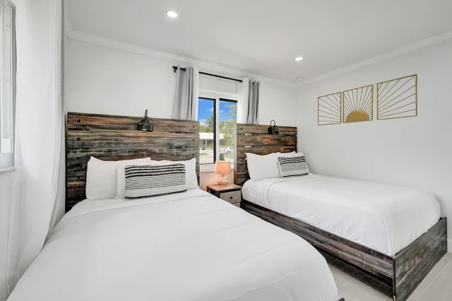 Bedroom 3 image 1