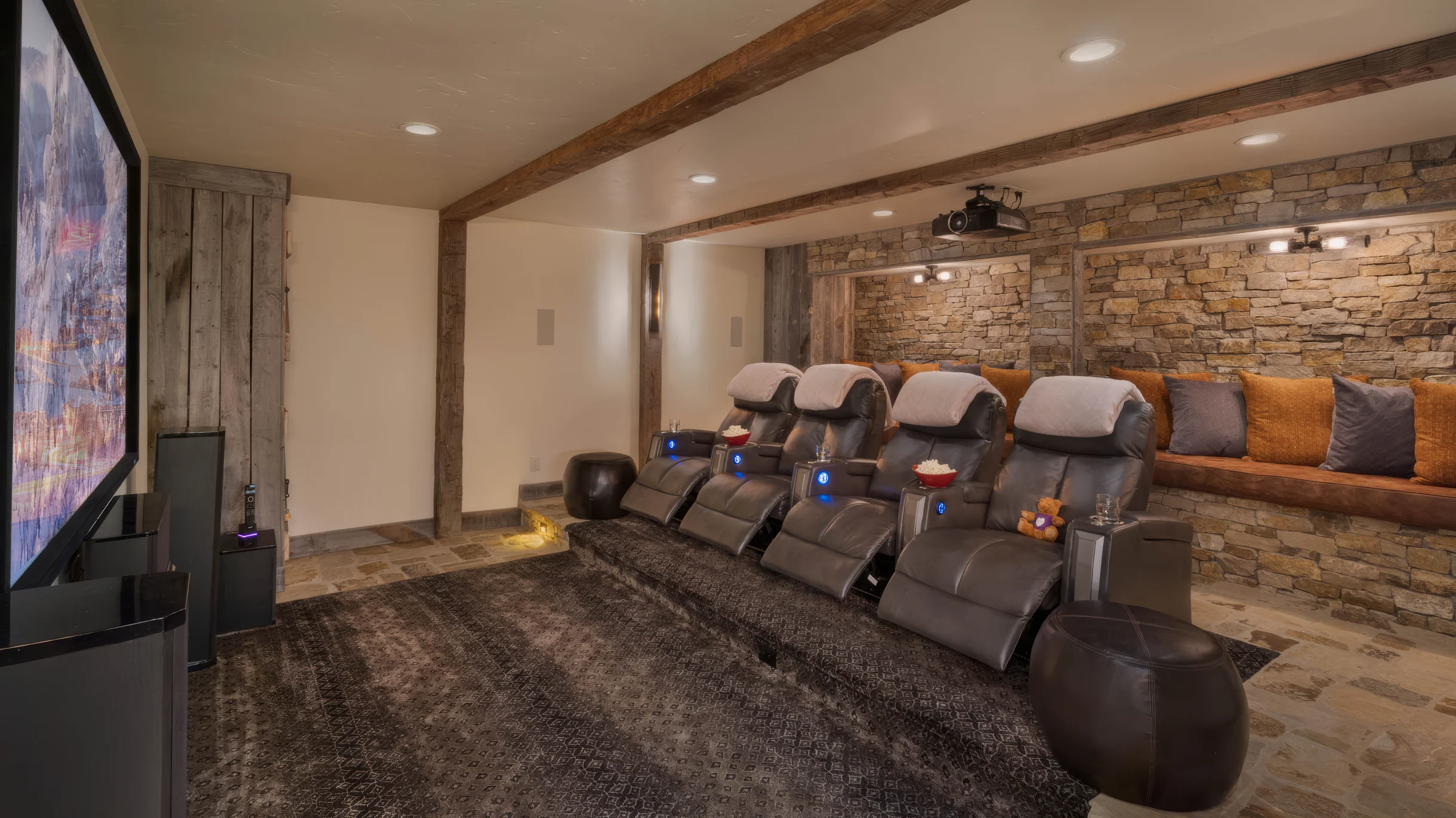 Appaloosa Mountain Lodge #17