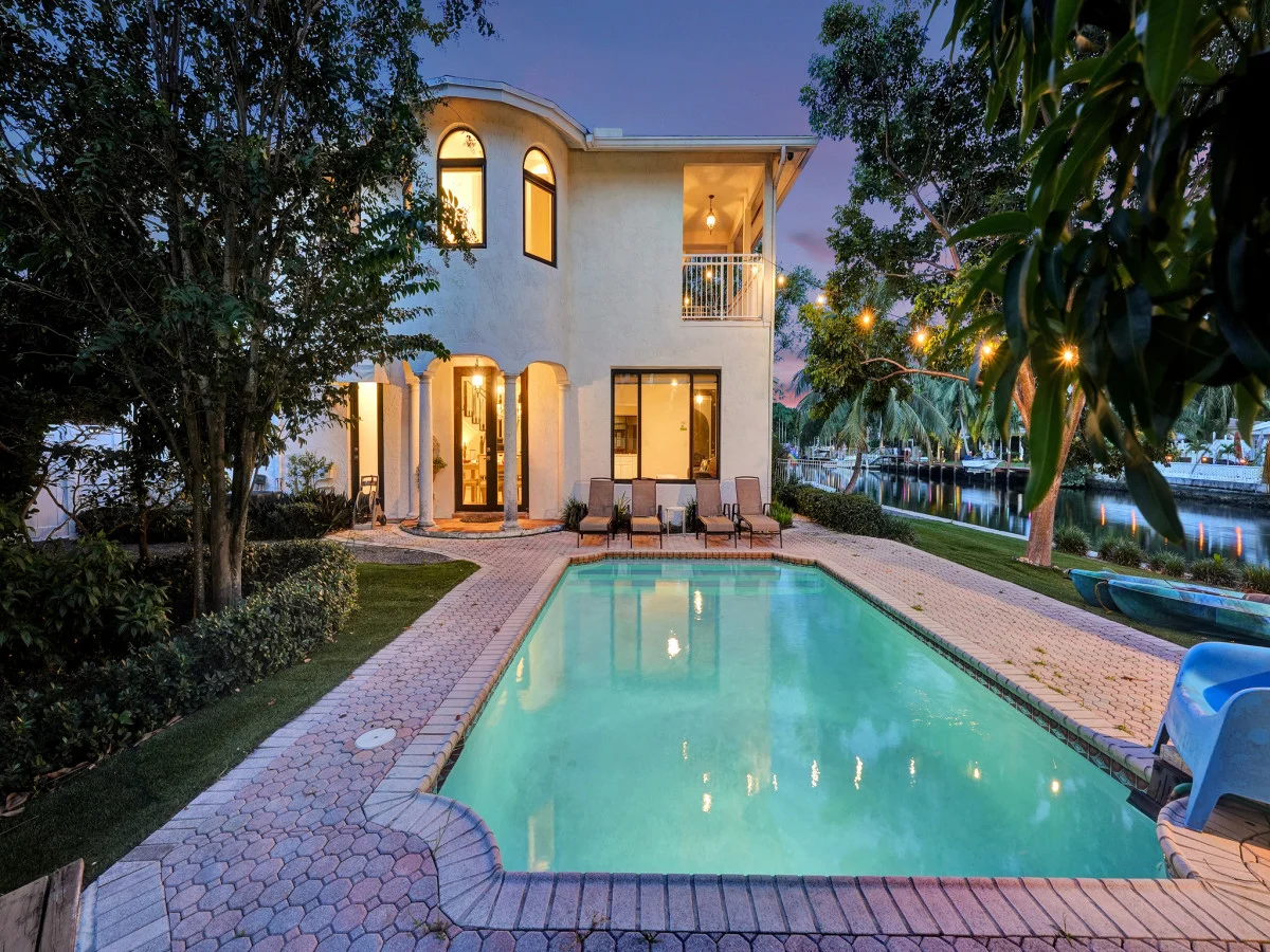 Waterfront Heated Saltwater Pool & Kayaks #36