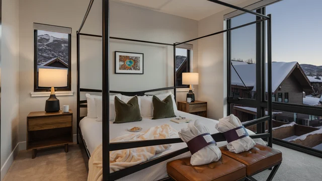 Bedroom 1 image 1