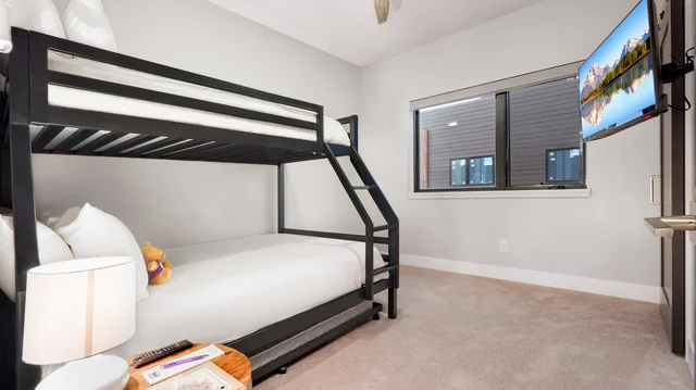 Bunk room image 1