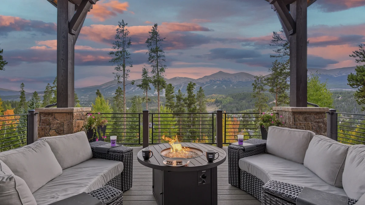 Switchback Lodge #33