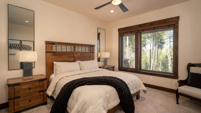 Bedroom 3 image 1
