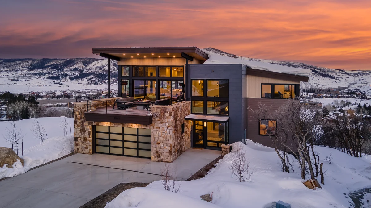 Wander Steamboat Monarch