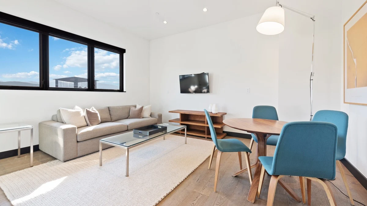 Wander Vail Forest View