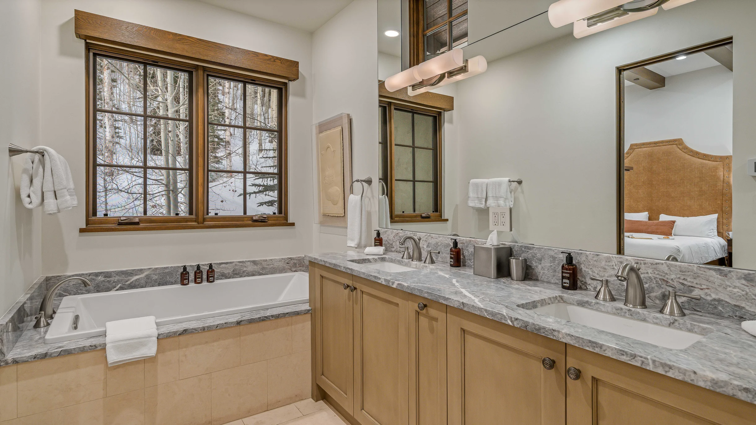 Alpenglow Peaks Lodge #25