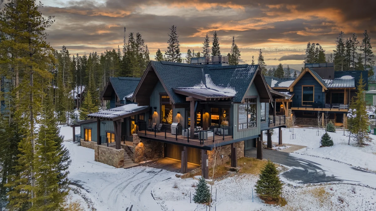 Wander Breckenridge Ataraxia