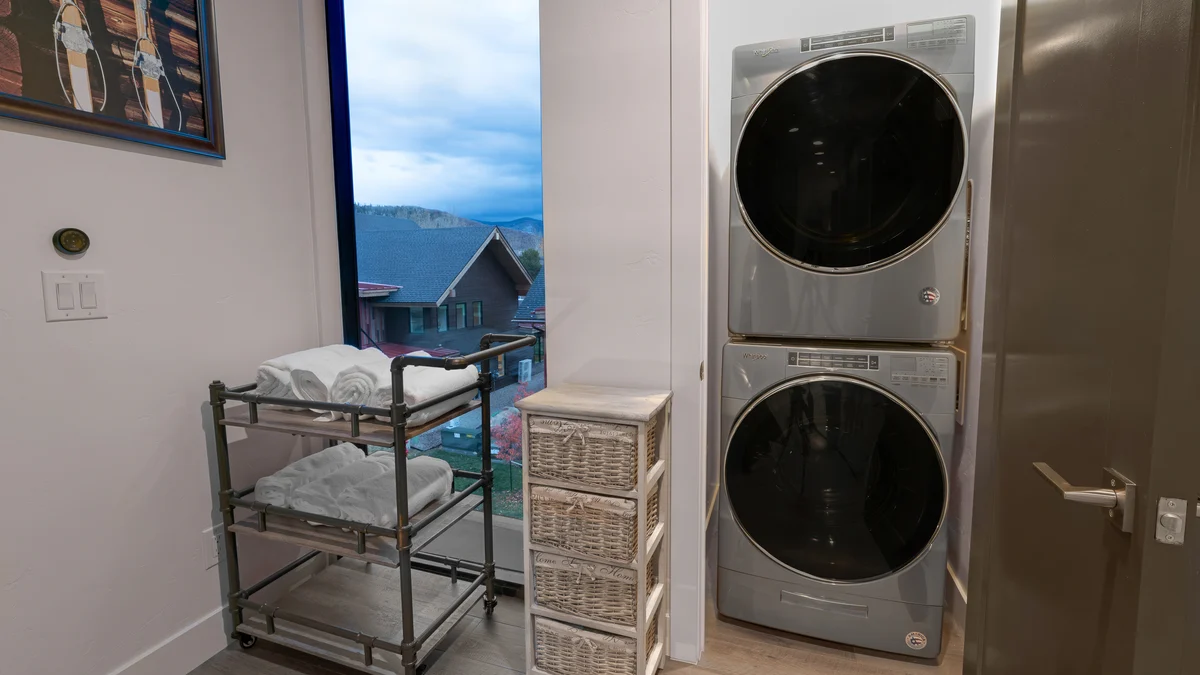 Wander Steamboat Capitol House