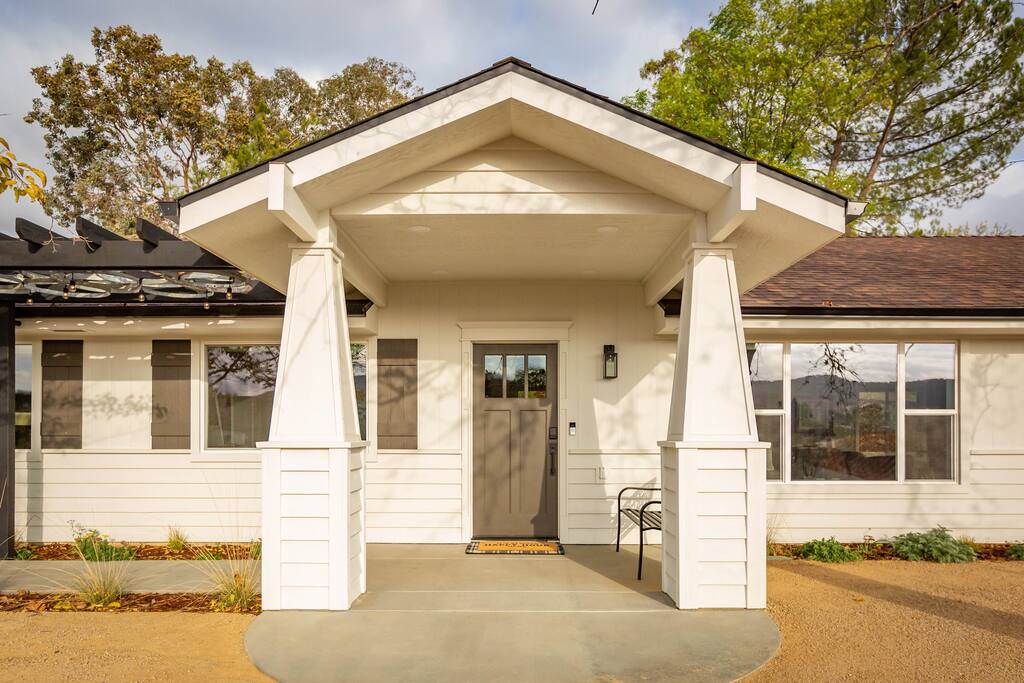 Home in Paso Robles property photo 2