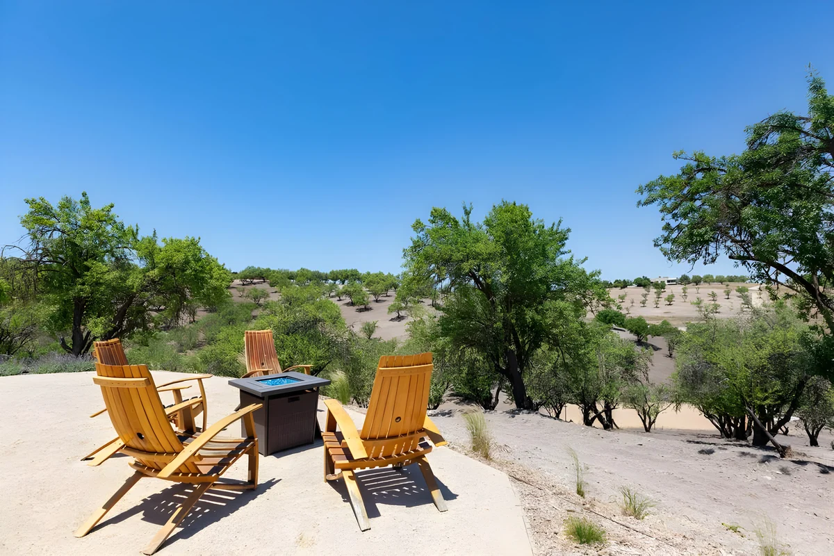 Home in Paso Robles property photo 2