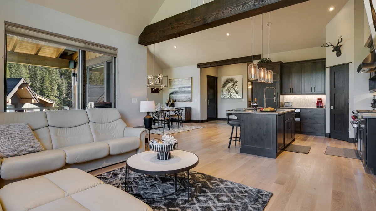 River Haus #27