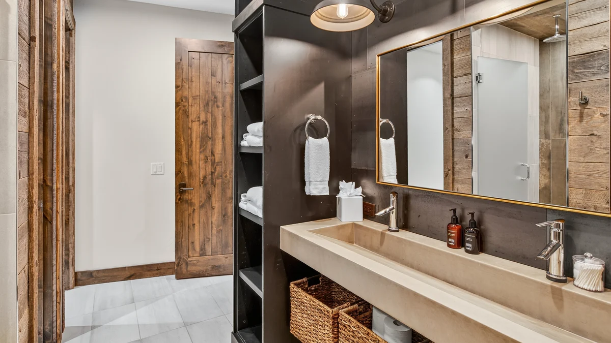 Wander Breckenridge Summit Hill