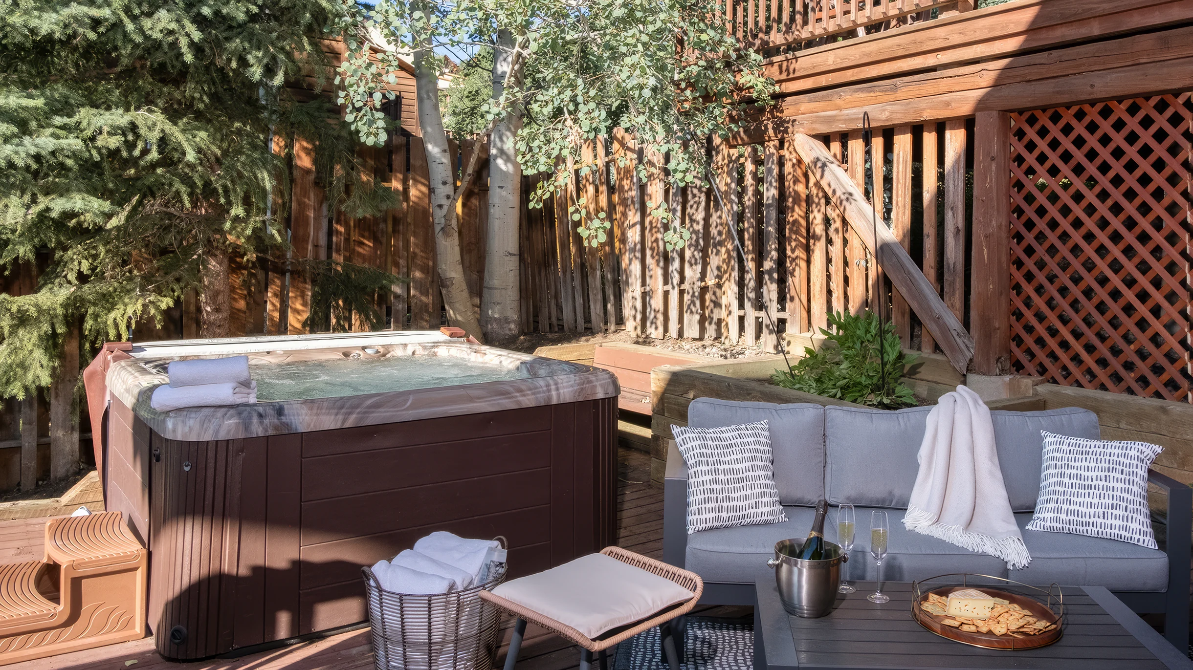 Wander Steamboat Watchtower #26