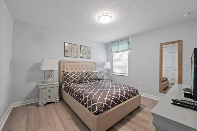 Bedroom 4 image 1