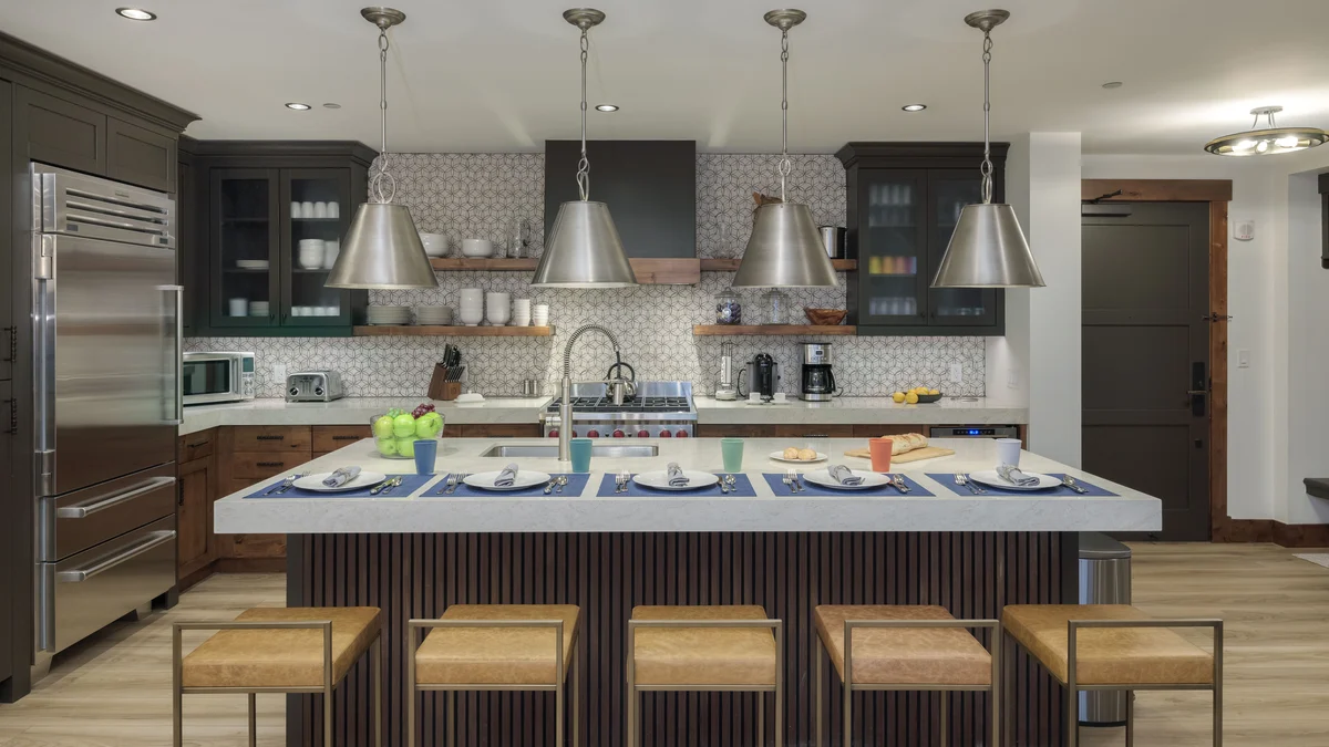 Wander Steamboat Mount Blue