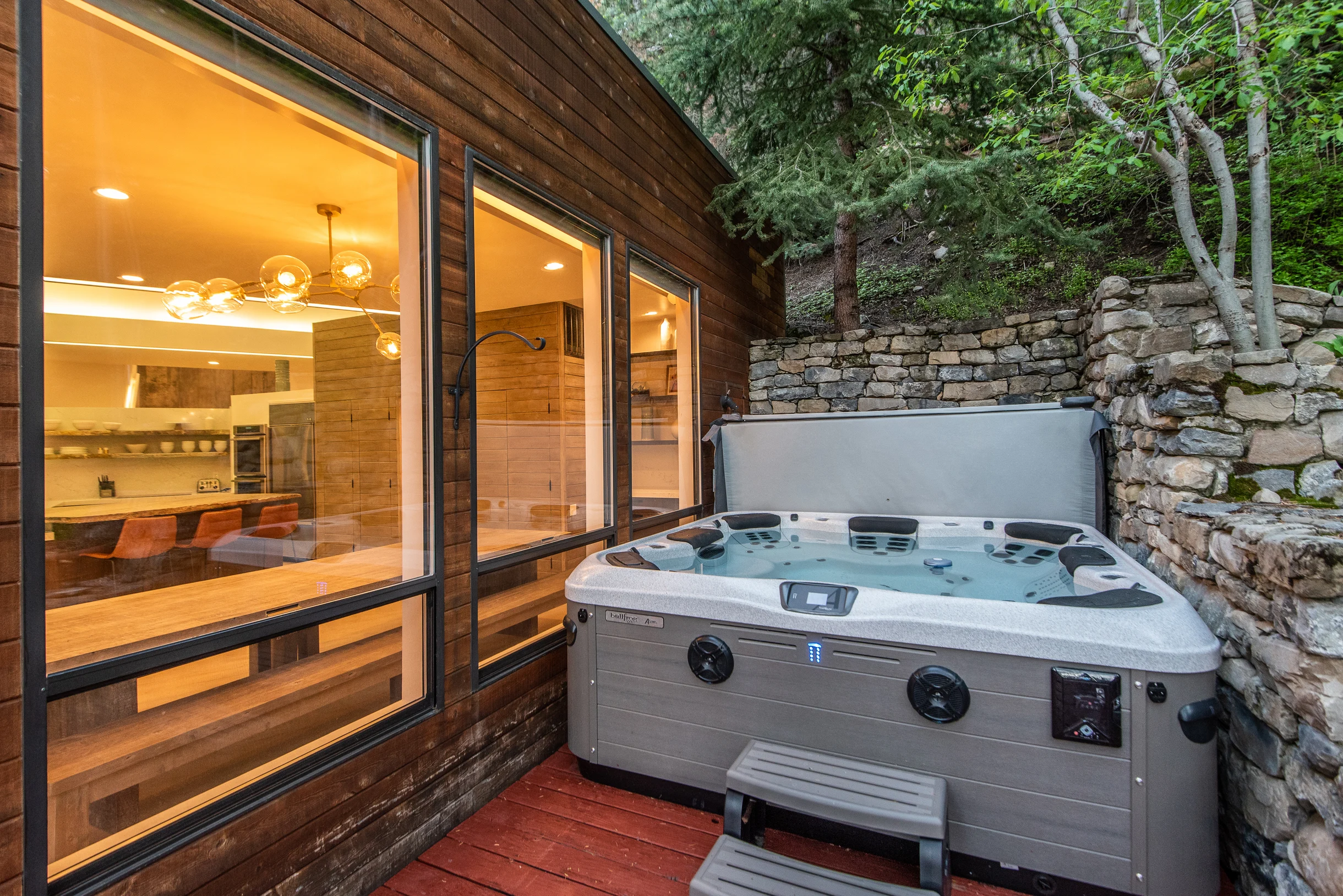 Modern Treehouse #15
