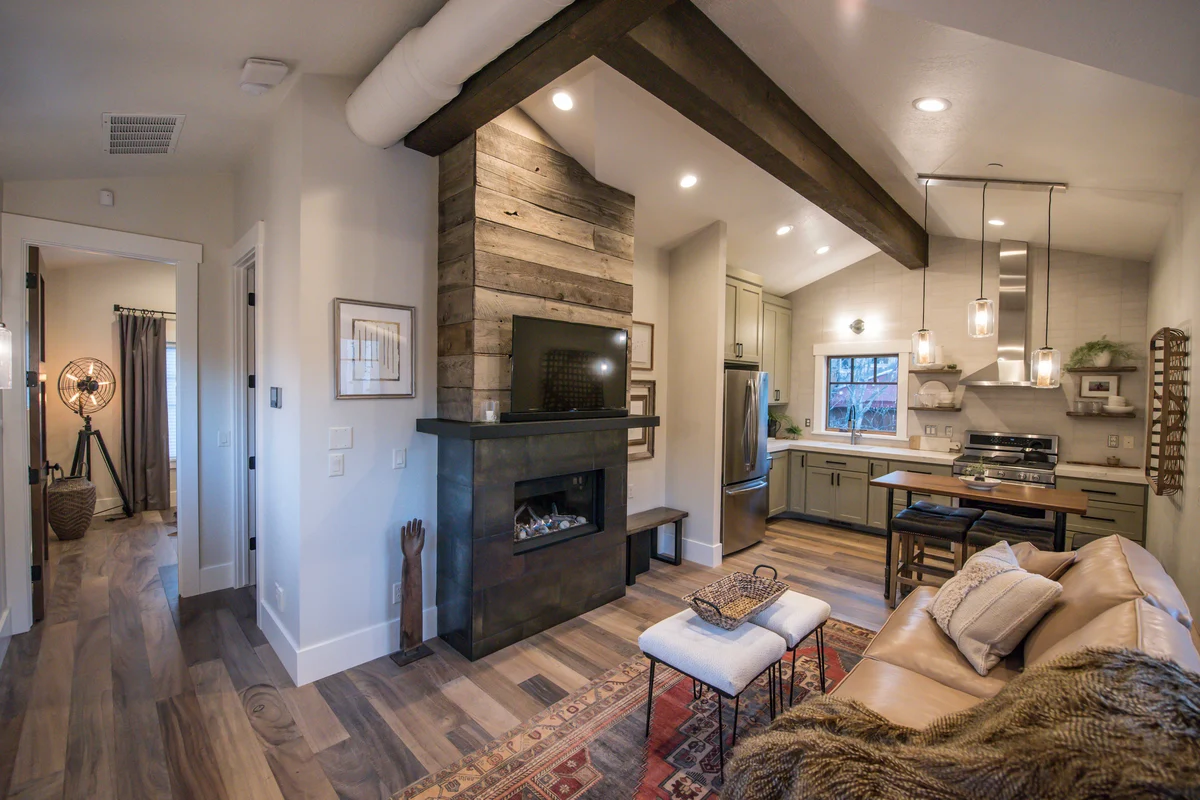 Wander Sundance Pines