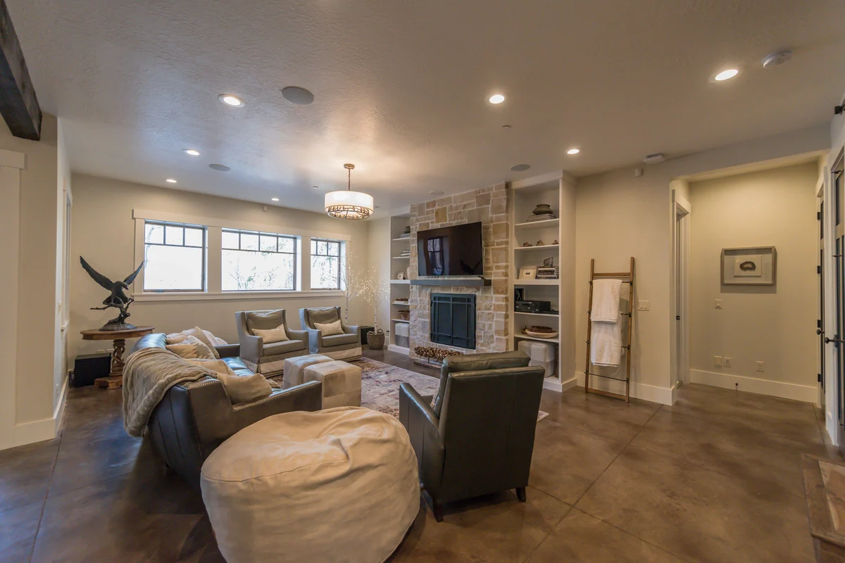 Wander Sundance Pines