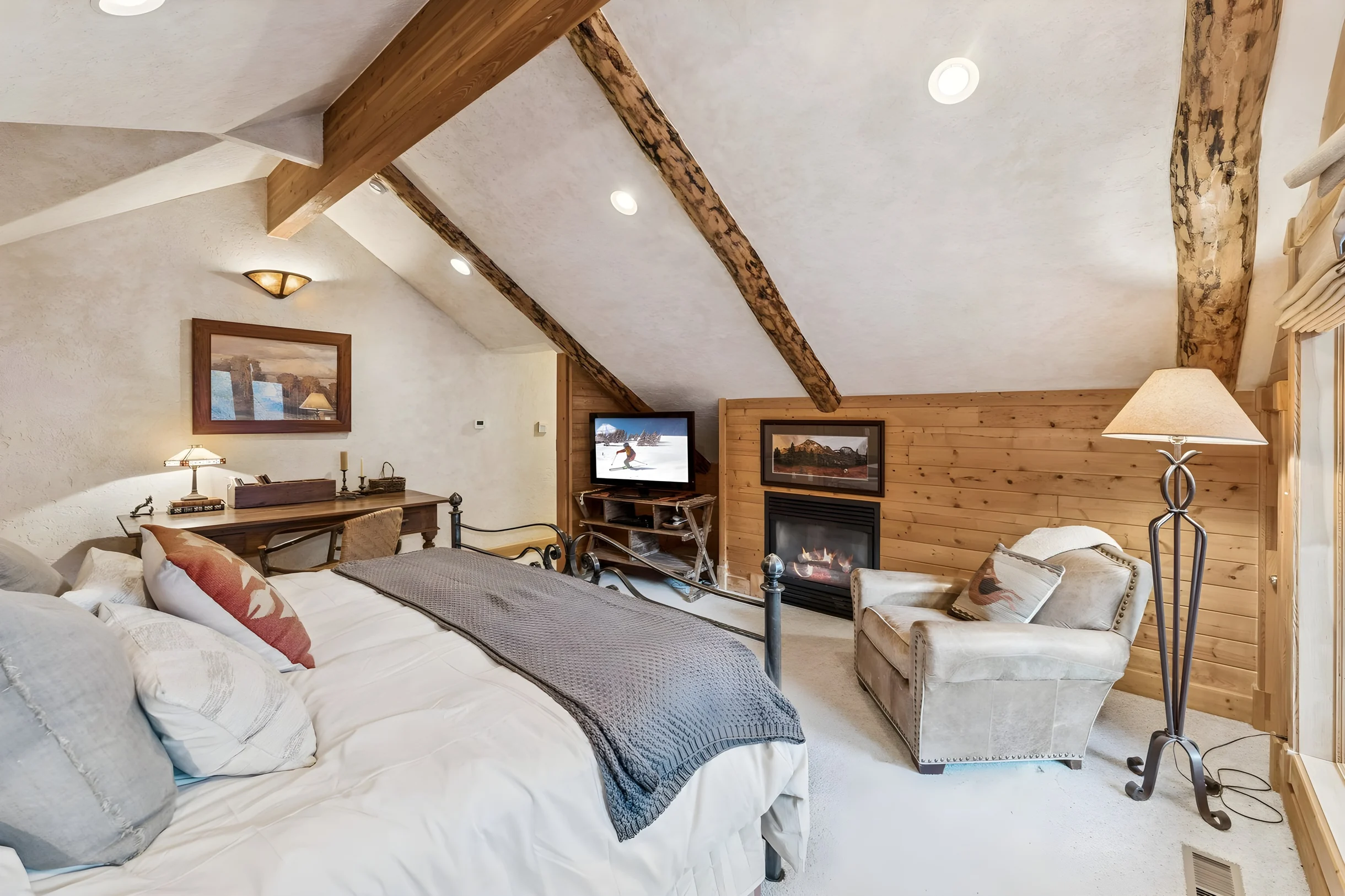 Escape Lodge #30