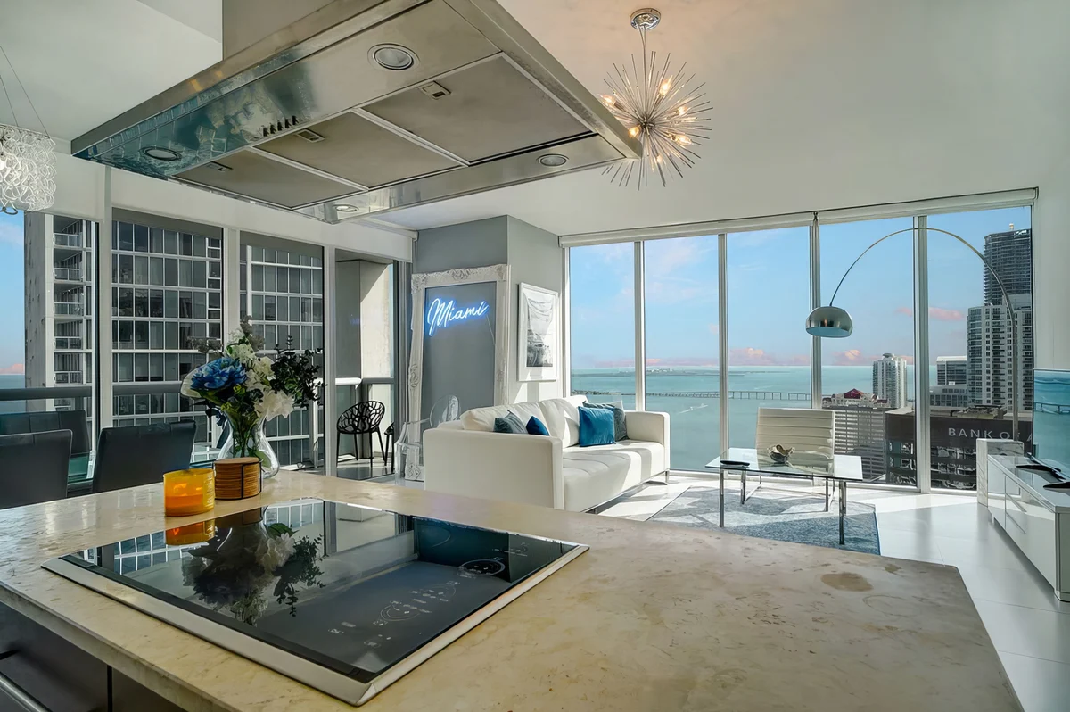 Wander Brickell Bay #20