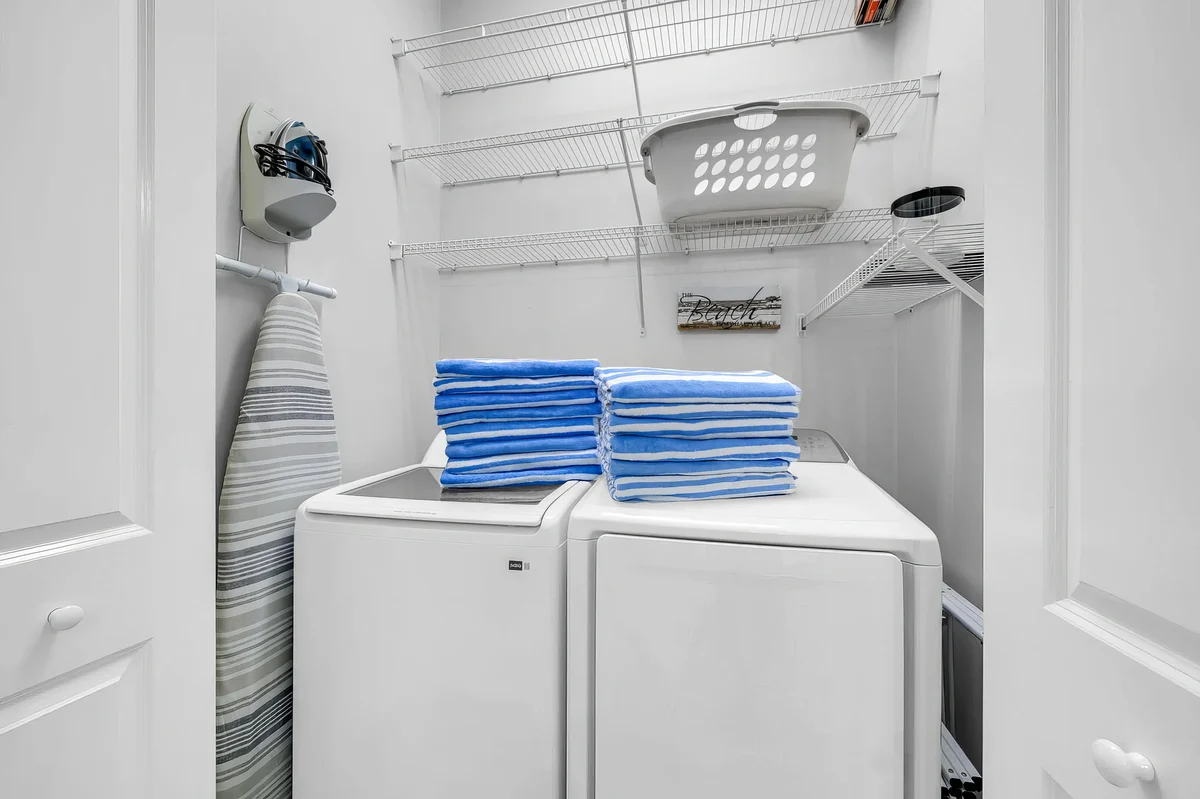 Wander Seacrest Glow