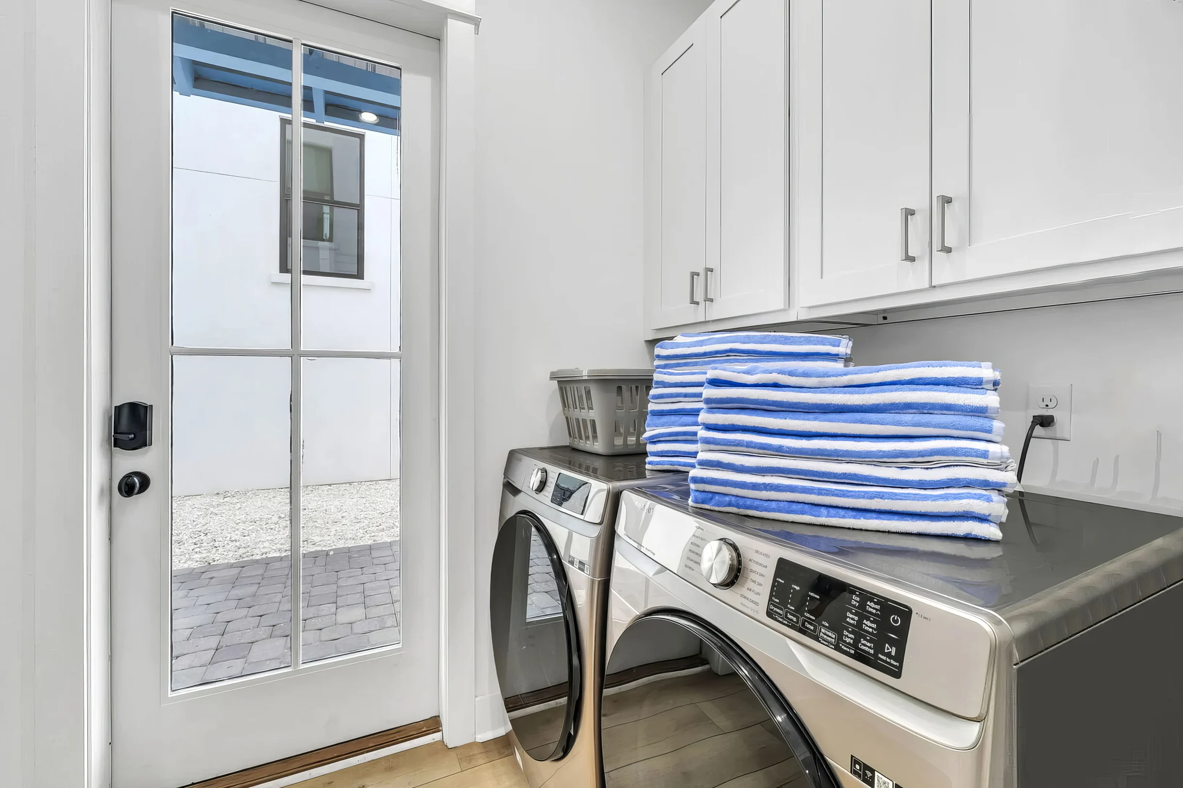 Wander Inlet Retreat #8