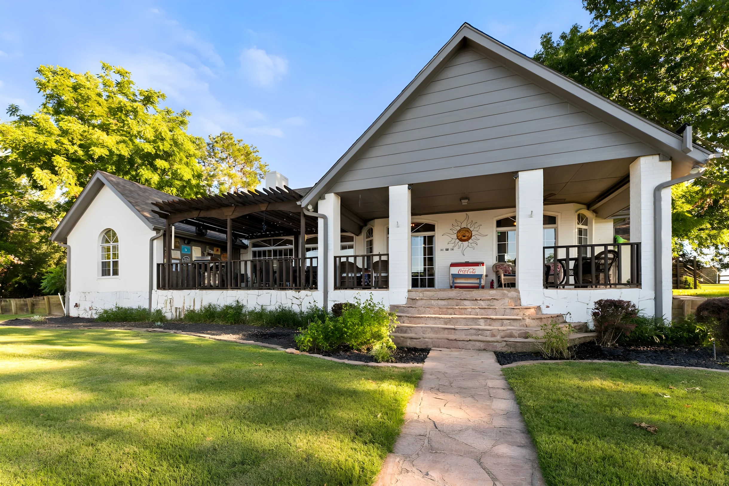 Home in Mabank property photo 2