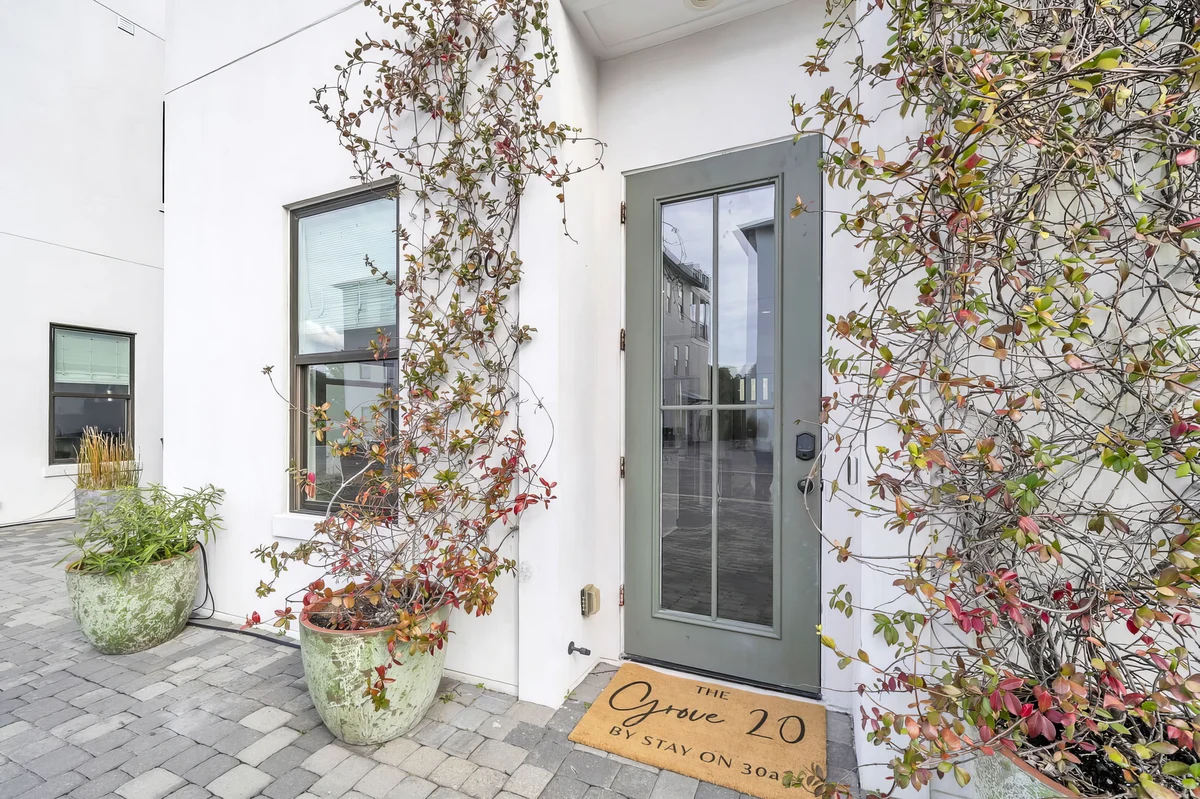 Wander Inlet Beach Grove