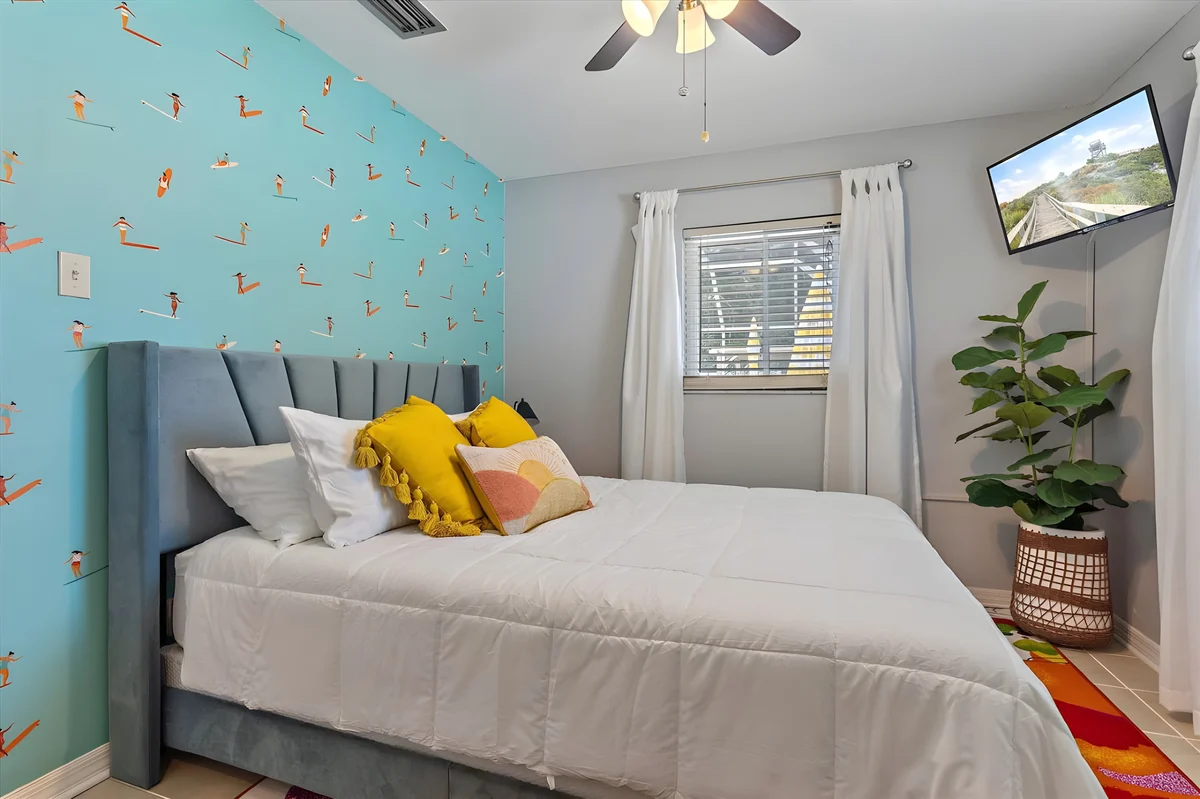 Bedroom 3 image 1