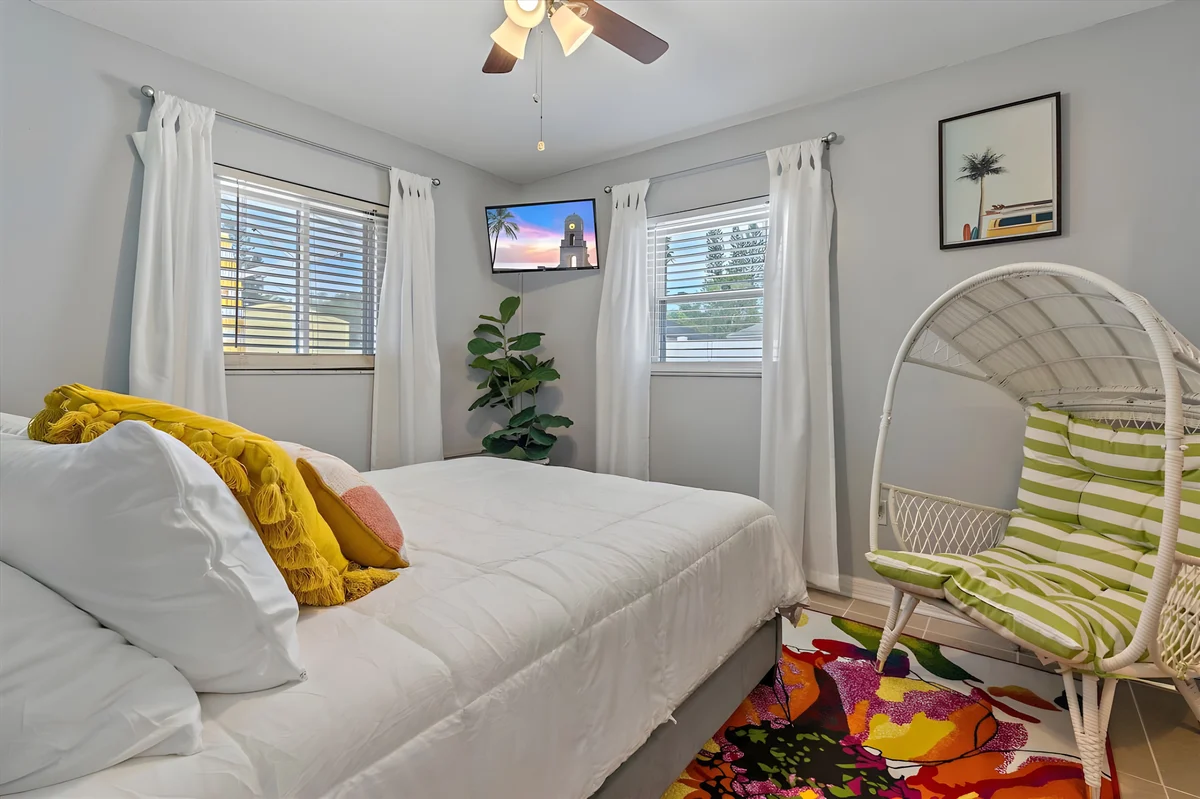Bedroom 1 image 1