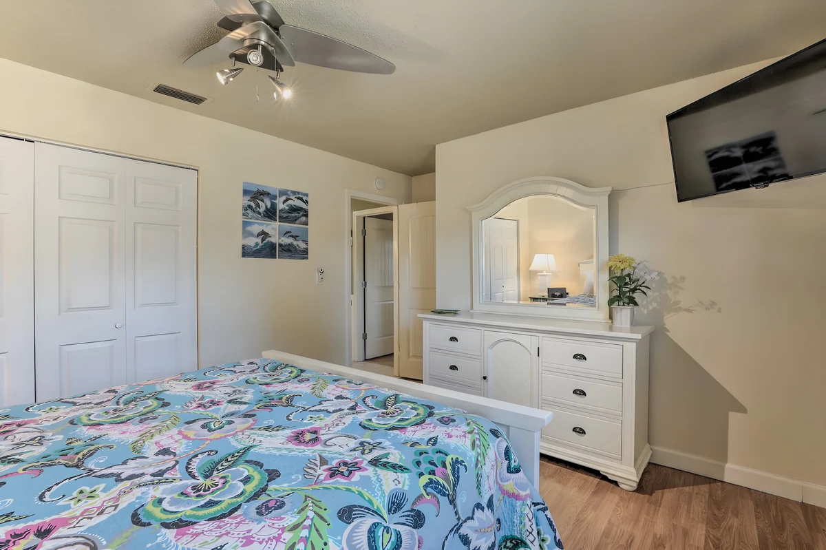 Bedroom 3 image 1