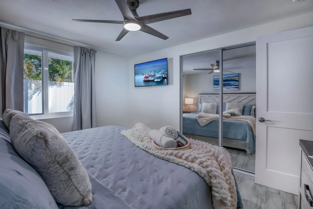 Bedroom 1 image 1