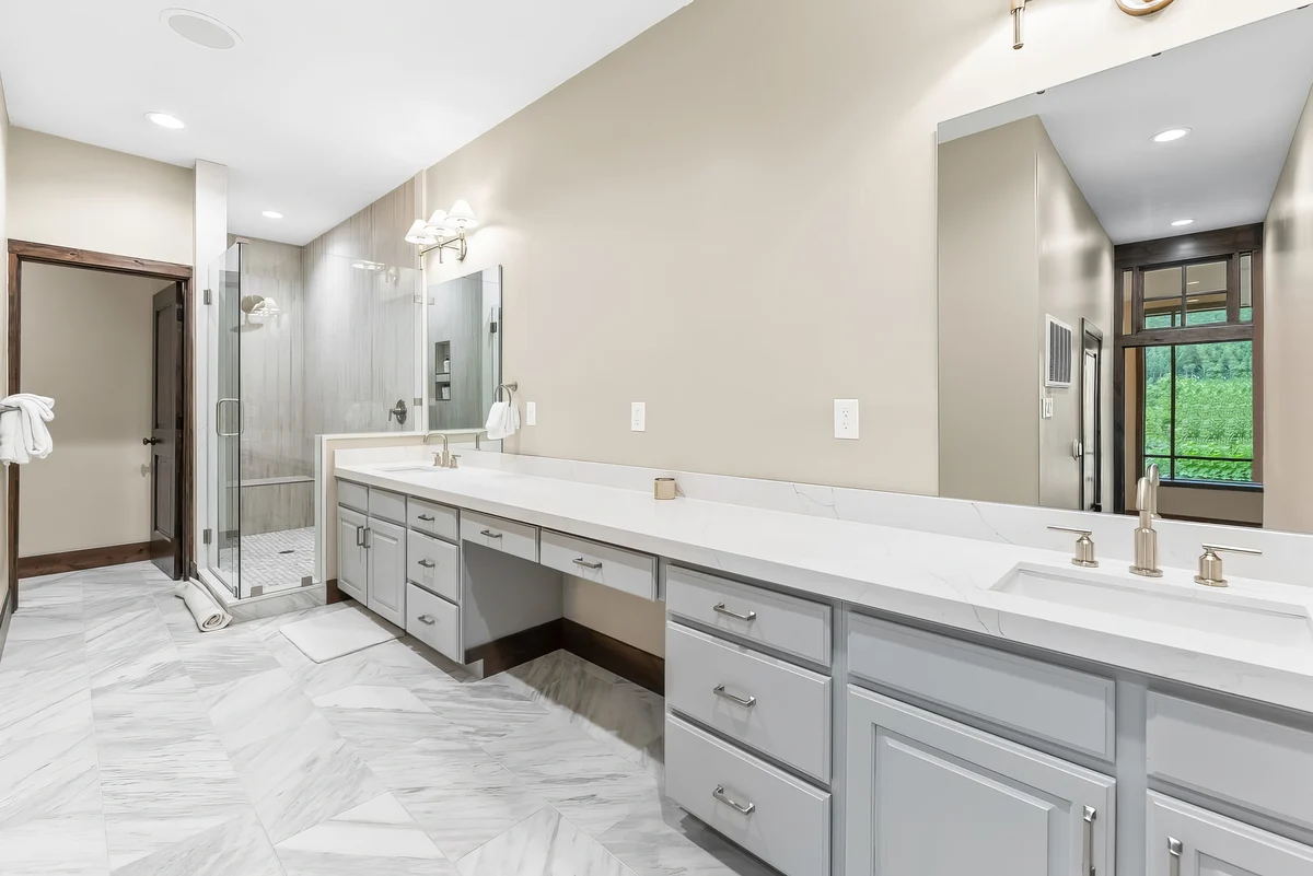 Wander Sundance Falls