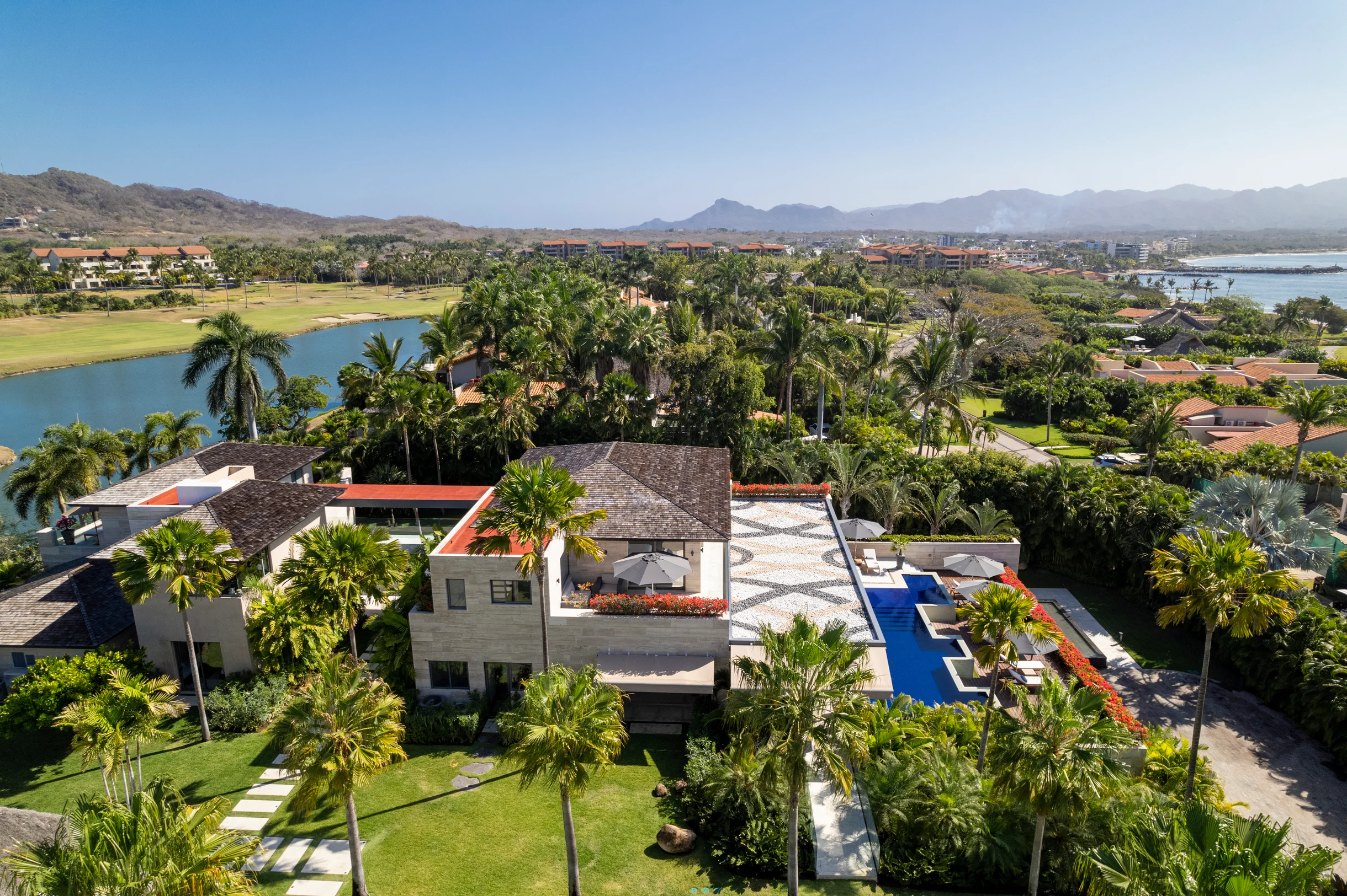 Wander Punta Mita Surfos