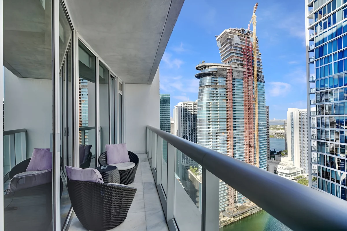 Wander Brickell River