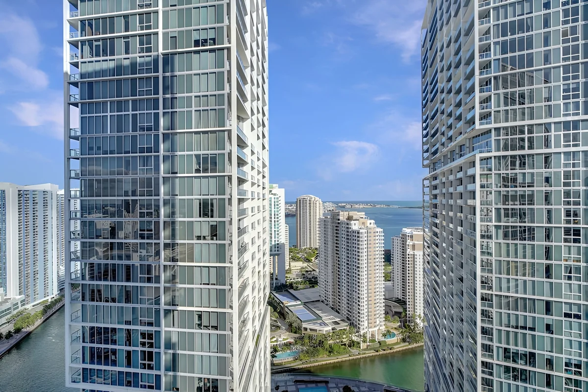 Wander Brickell River #2