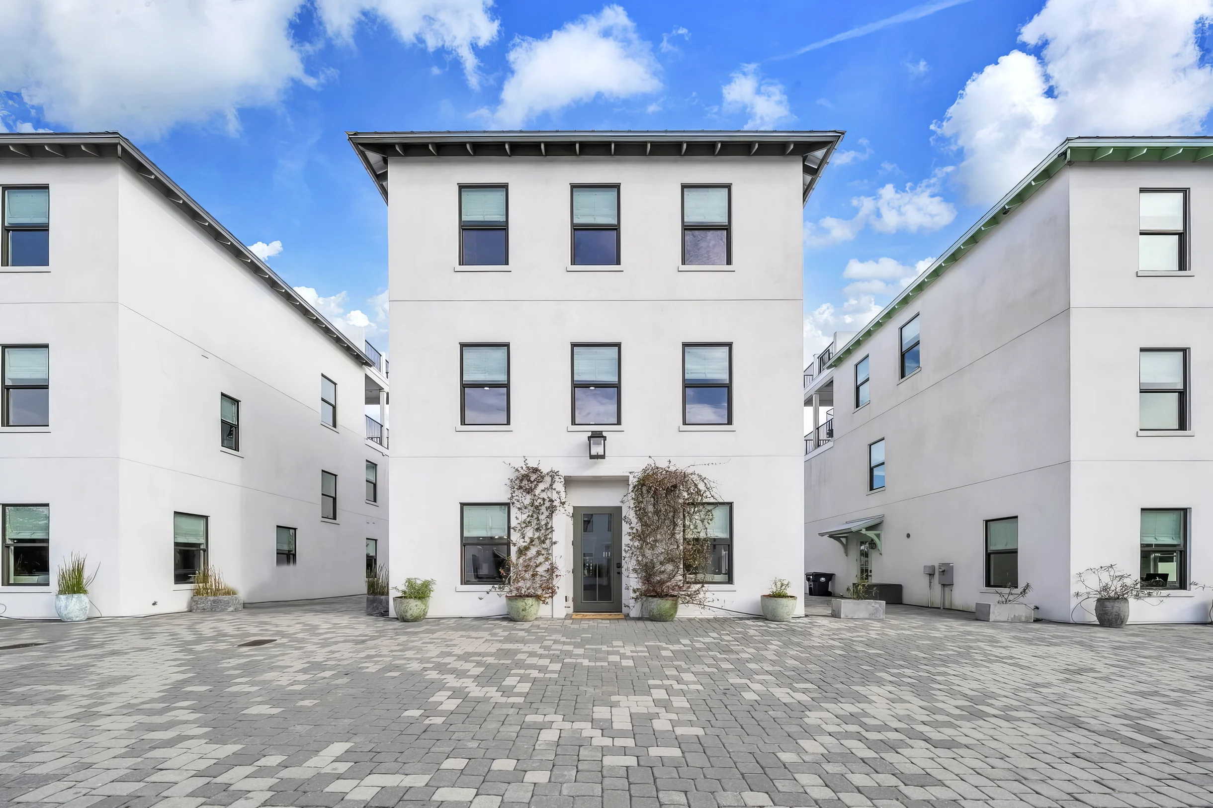 Wander Inlet Beach Grove