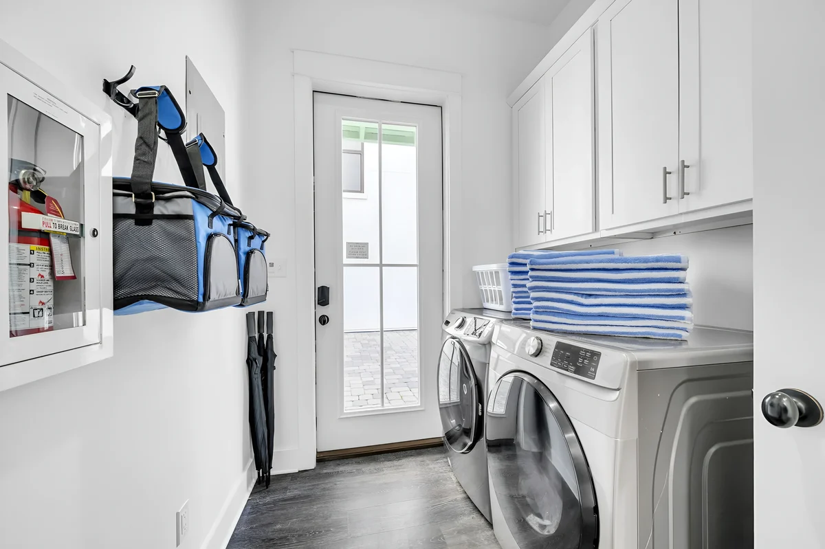 Wander Inlet Beach Powell