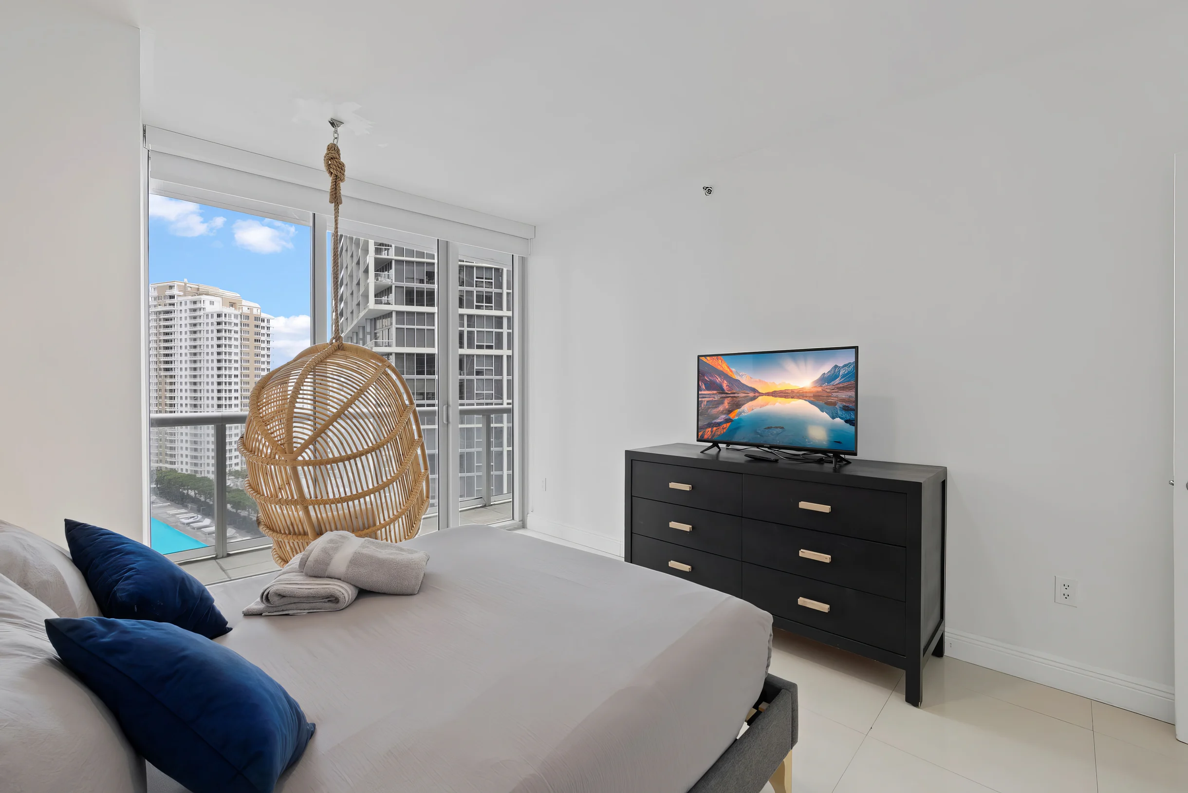 Wander Brickell Towers #11