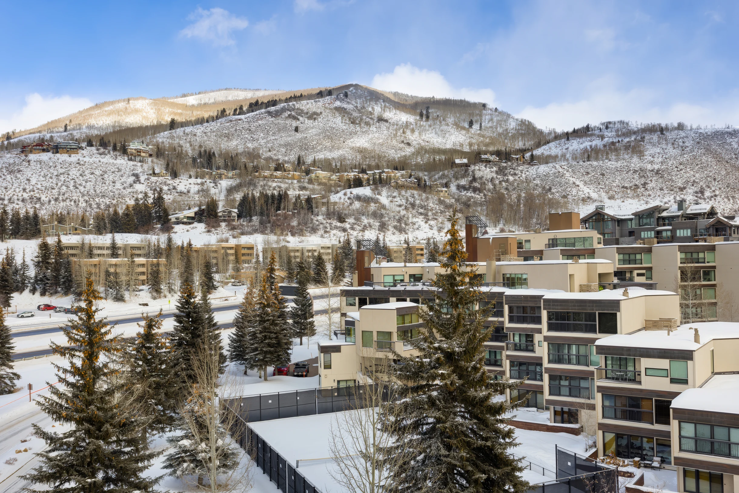 Wander Vail Penthouse #4