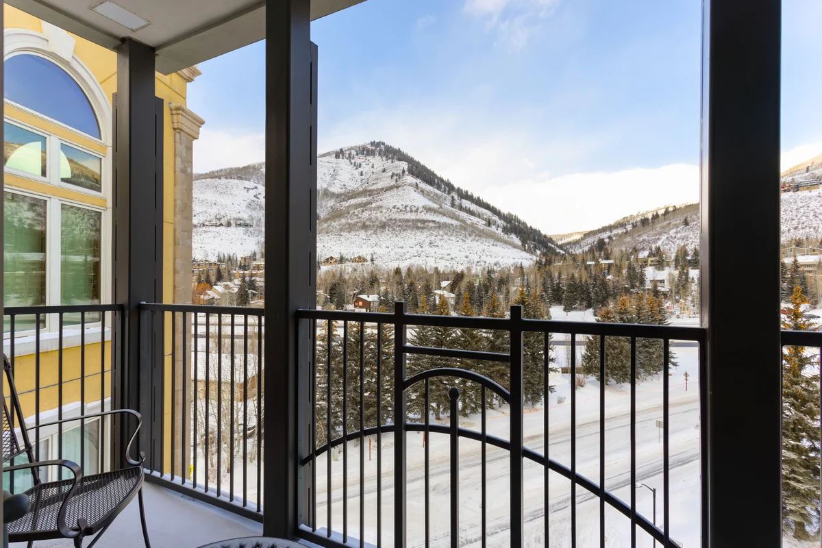 Wander Vail Penthouse